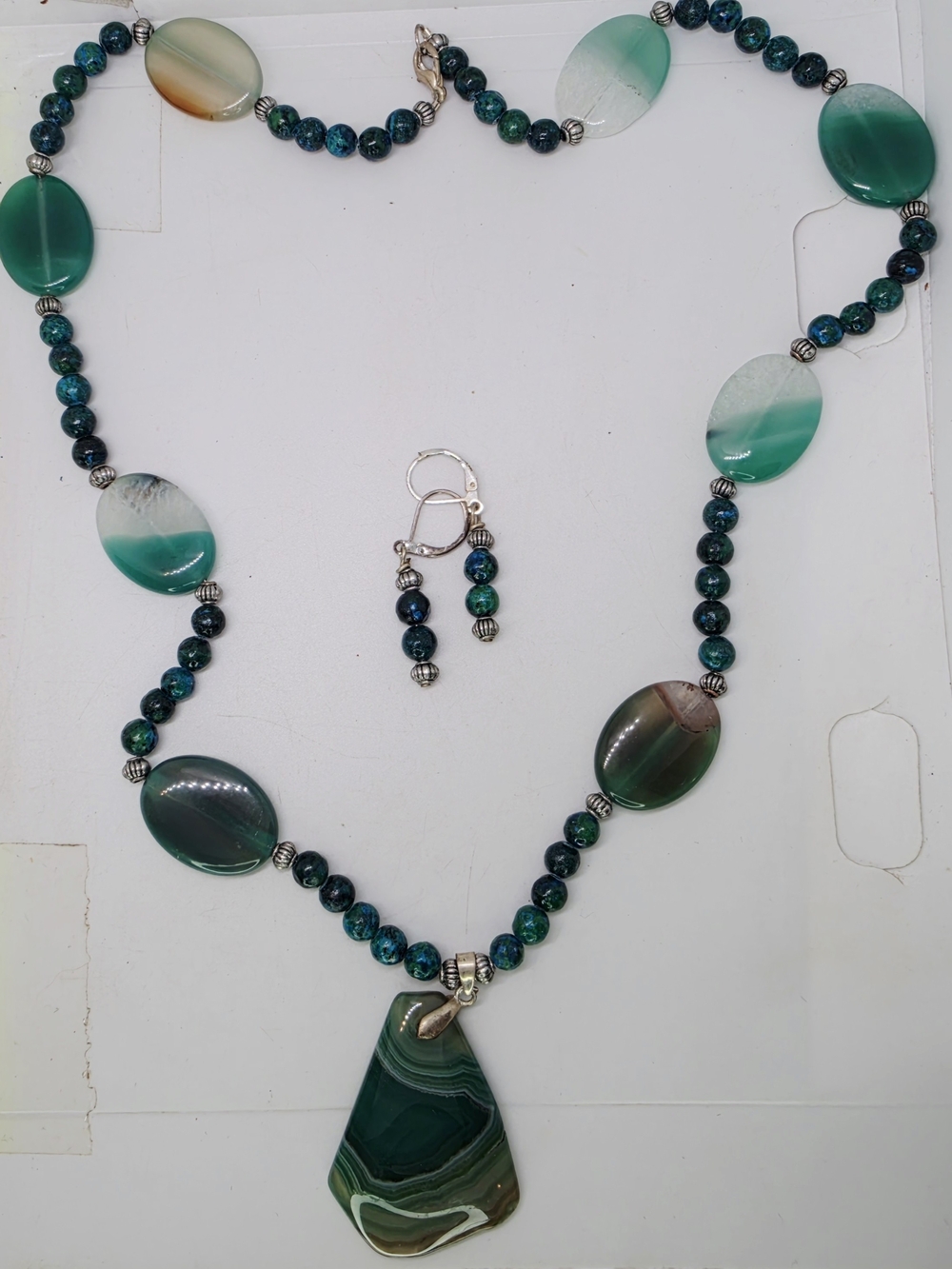 Vtg Banded Green Agate Slice Pendant Azurite Stone Necklace & Earrings Set Boho